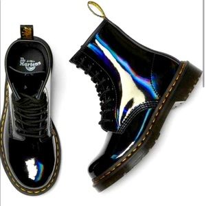 Dr Marten Rainbow Stitching Patent Leather 8 eyelet Boot like new